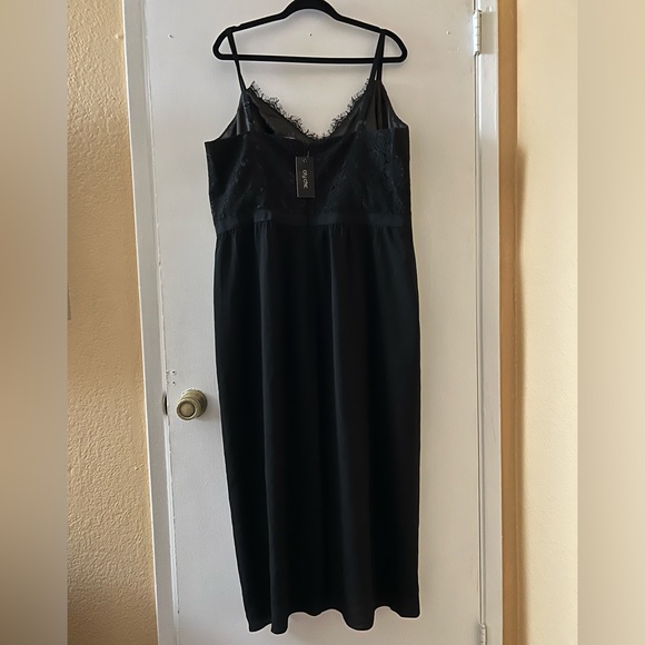 City Chic Black Lace Touch Dress NWT - Picture 5 of 7